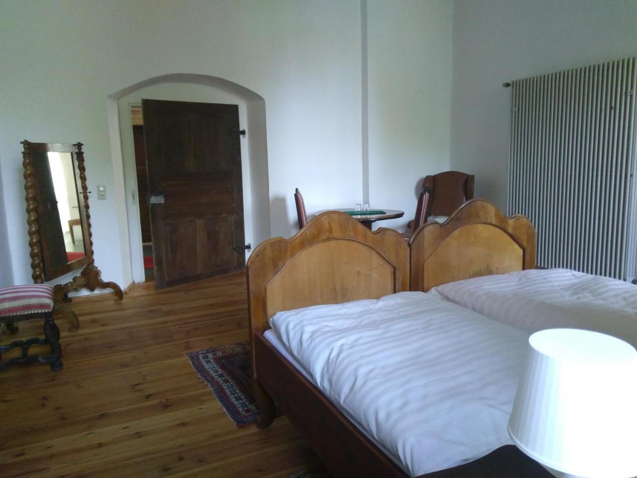 Ferienzimmer Im Schloss Burgpreppach Экстерьер фото